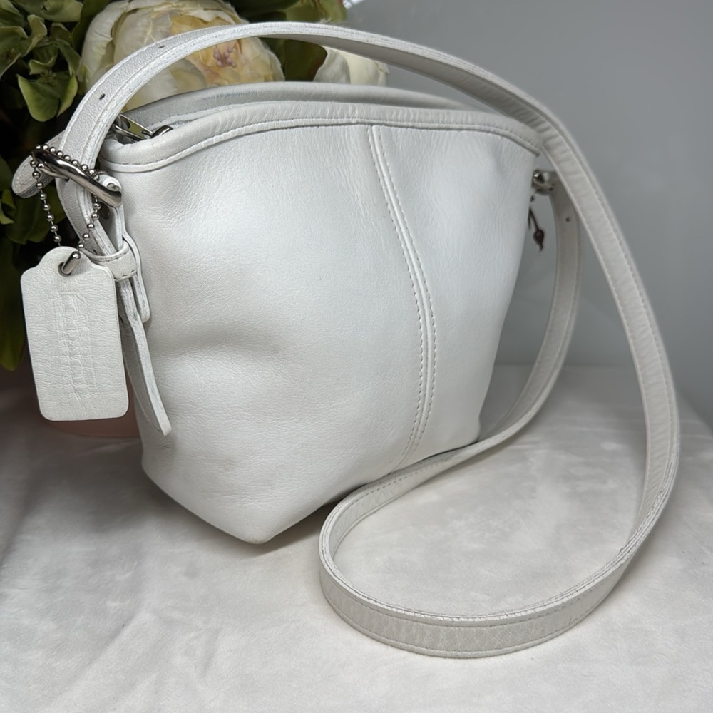 White Vintage Coach Shoulder Purse Basket Bag 4107